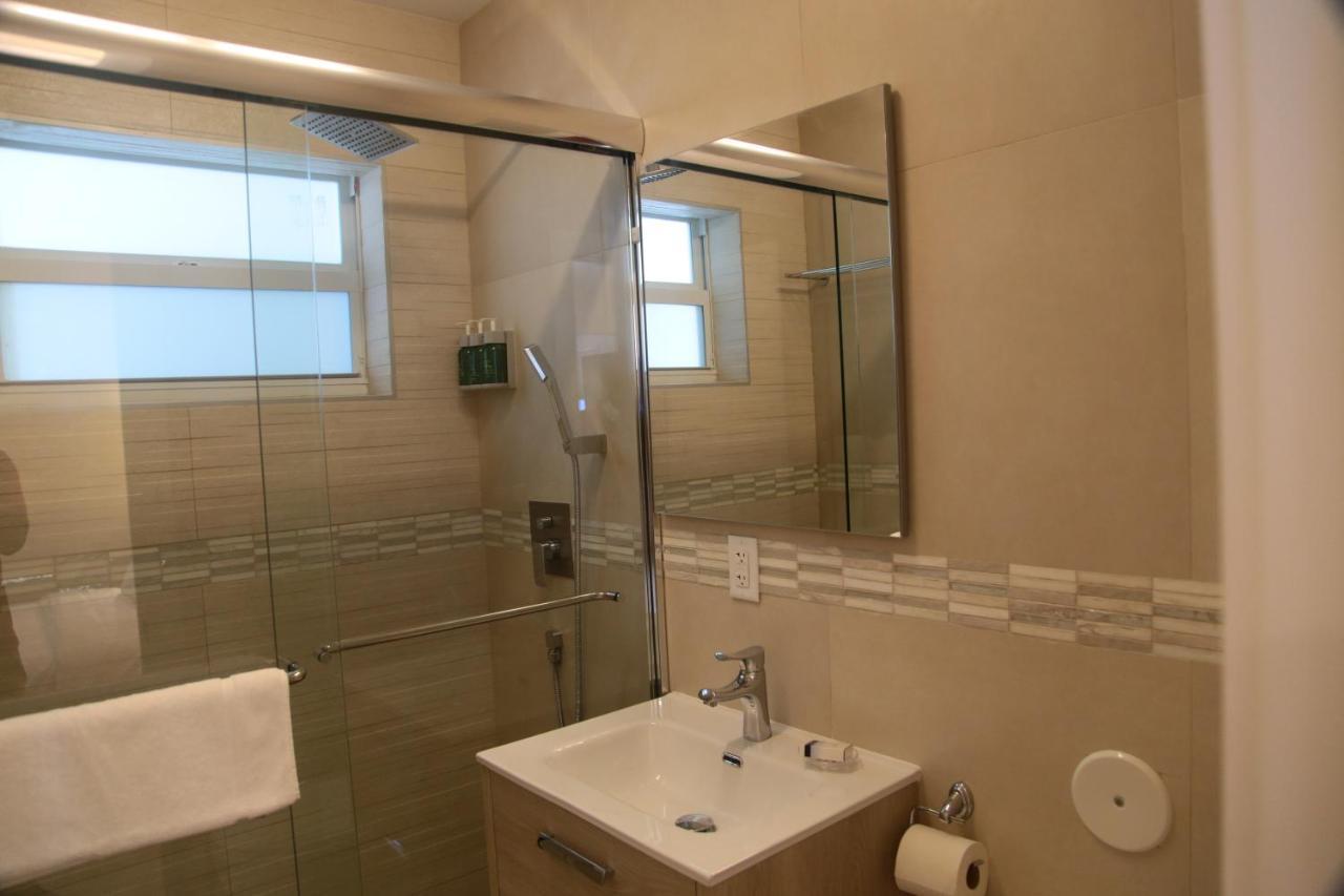 Diane Oceanfront Suites Hollywood Bagian luar foto